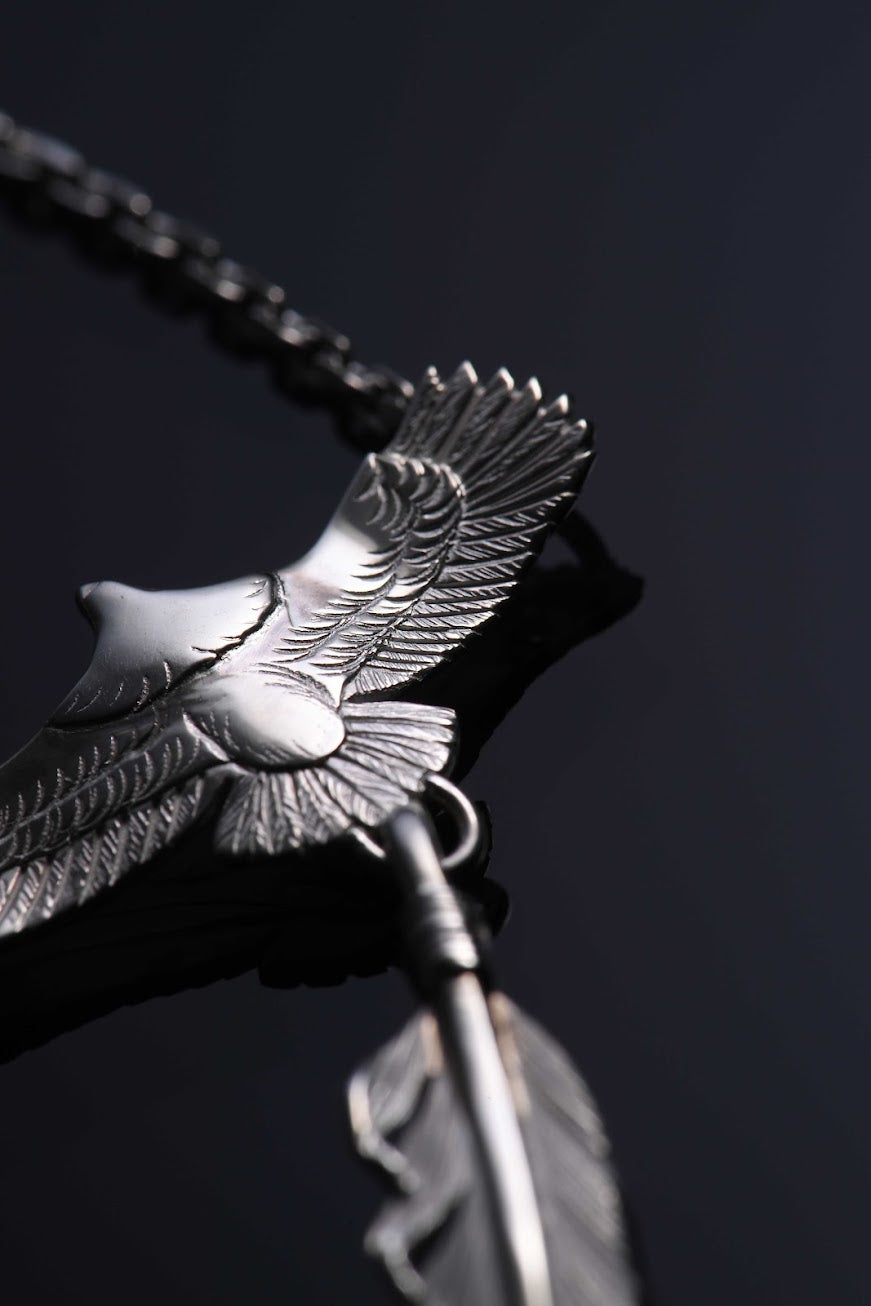 Silver Baby Eagle Head Silver Feather XS w/ Silver Chain 40cm