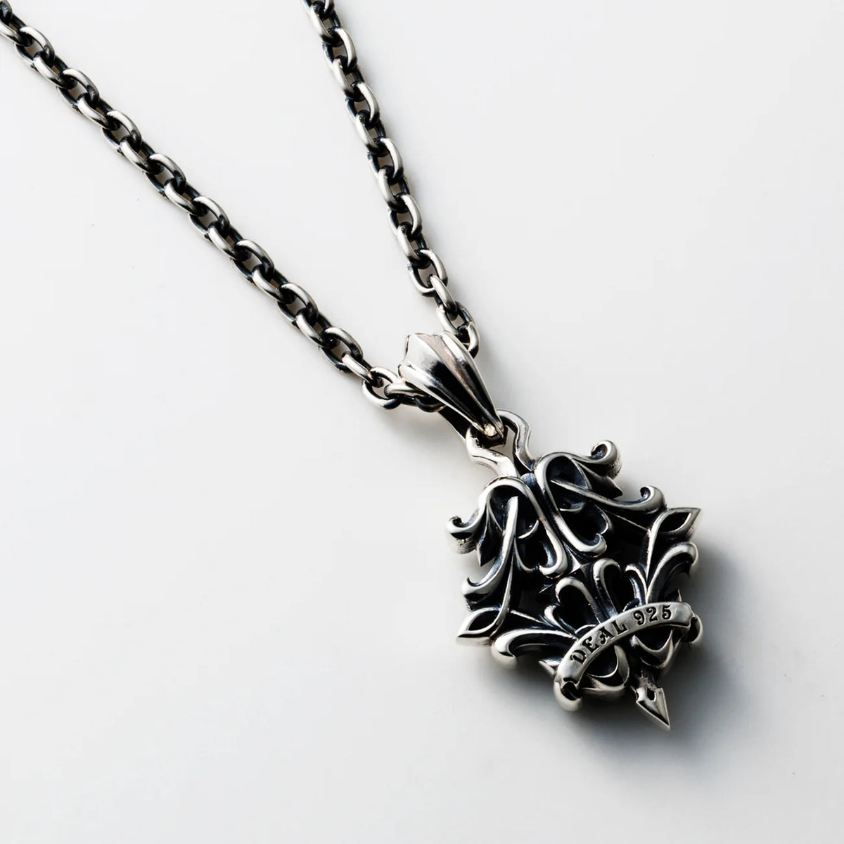 Deal Design - Impale Gate Top_3