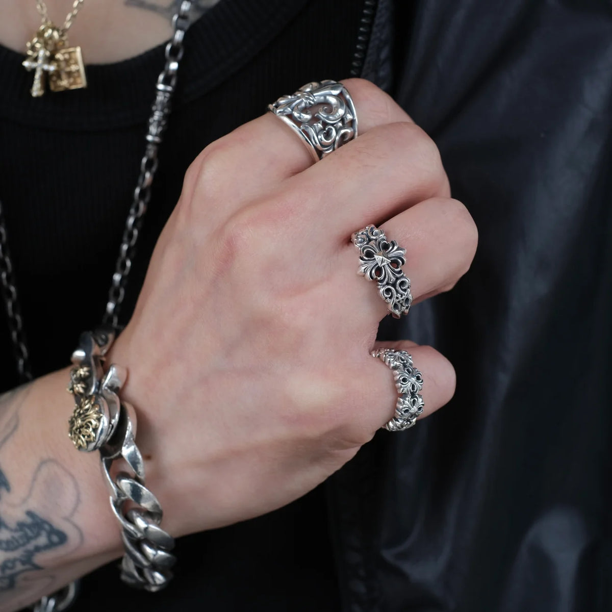 Deal Design - Double Ray Cross Ring_7