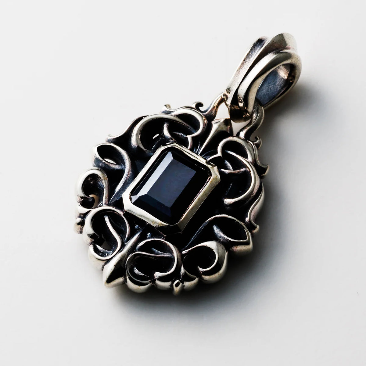 Deal Design - Gate Shield Top_4