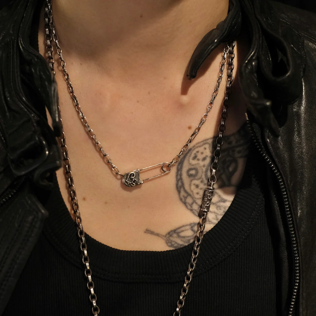 Deal Design - Safety Pin Necklace_11