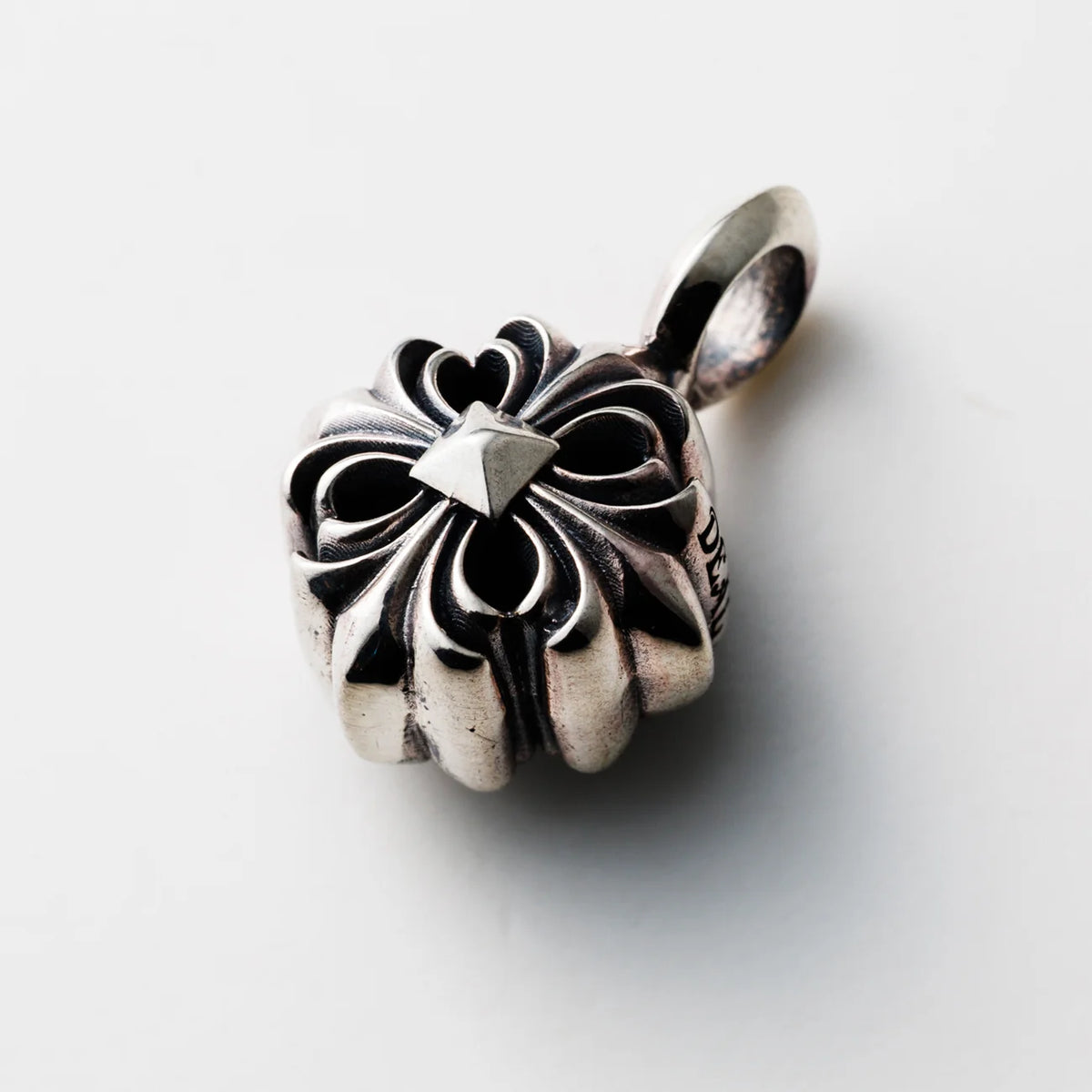 Deal Design - Double Ray Studs Pendant_4