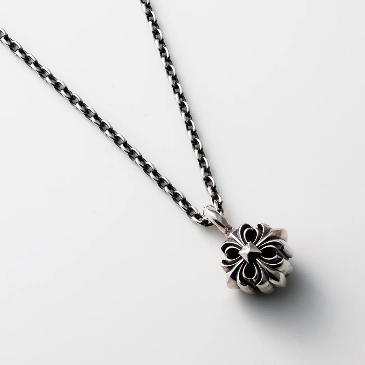 Deal Design - Double Ray Studs Pendant_2