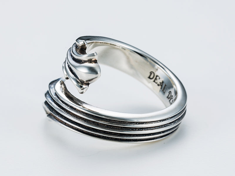 Flare Tail Ring