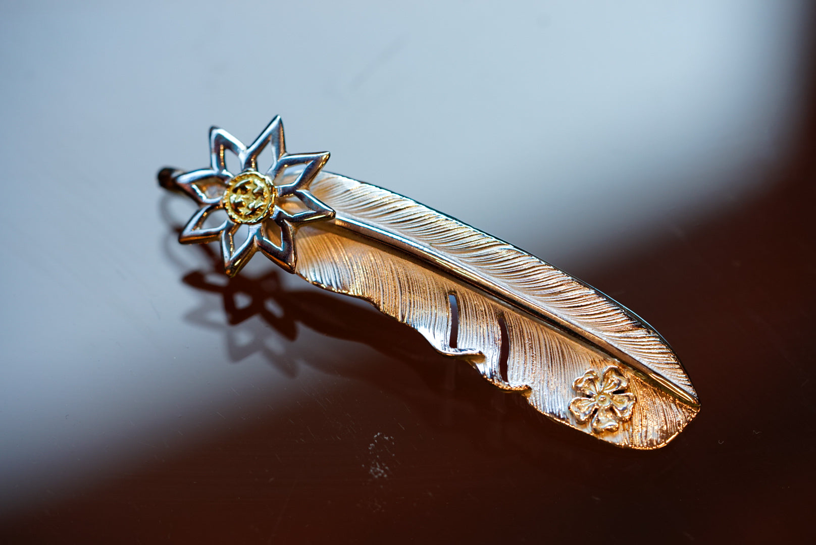 18K Gold Point Silver Morning Star Silver Hana Feather L