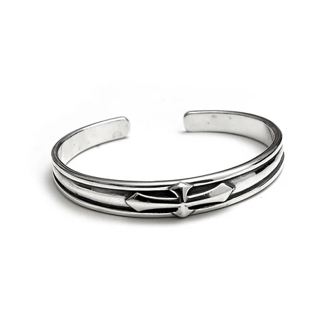 BWL - B530C Men's Cross Bangle 1