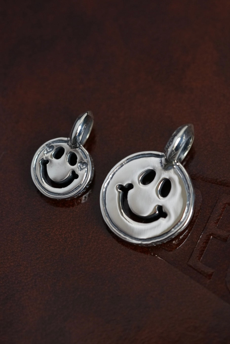 BWL Charm for unisex | Bill Wall Leather C373 Happy Face Charm
