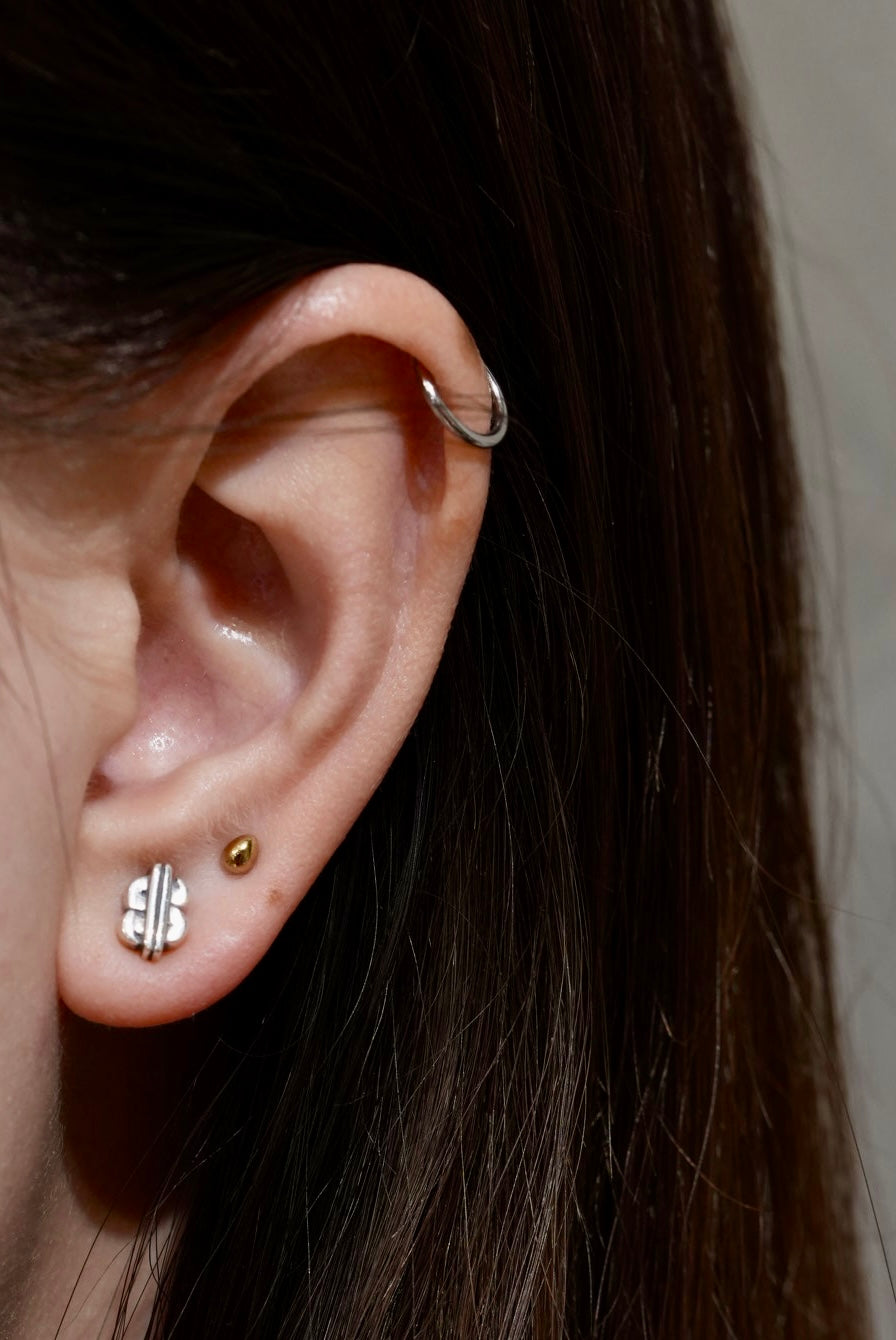 BWL - E219 Silver Dollar Sign Earrings 2