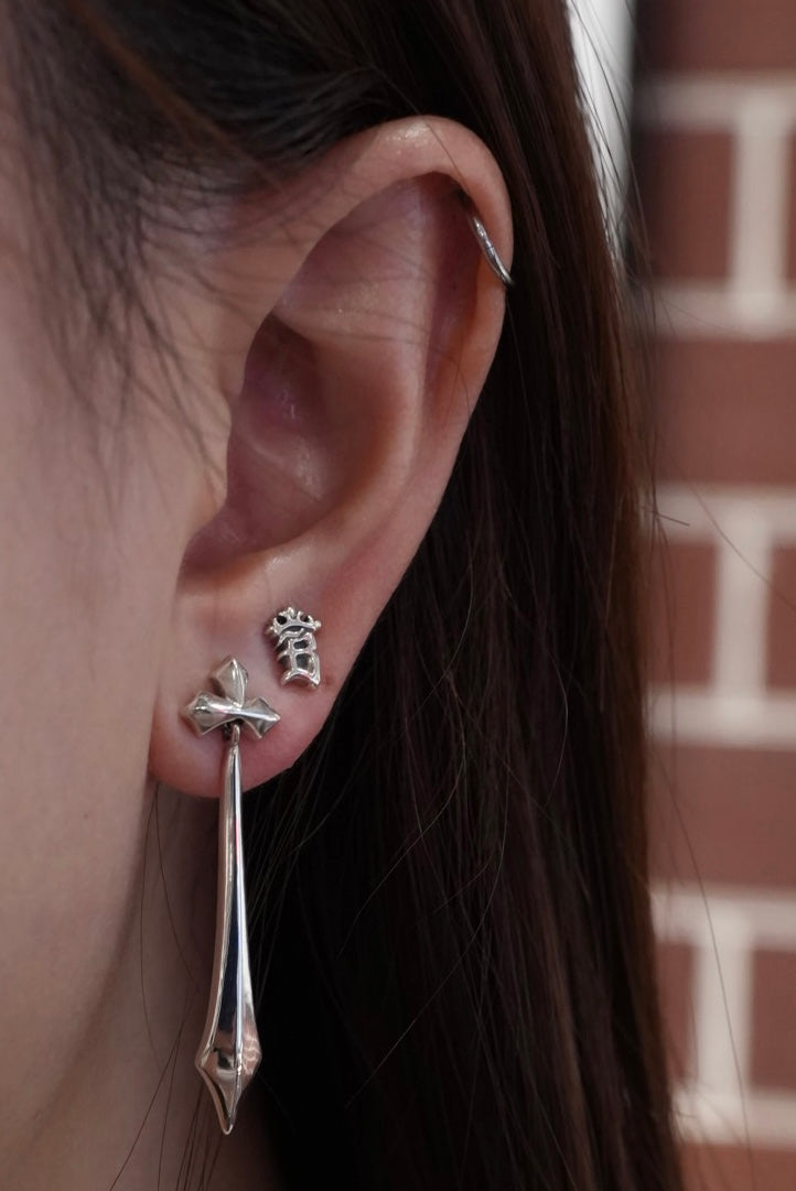 BWL - E228 "B" Crown Earrings 3