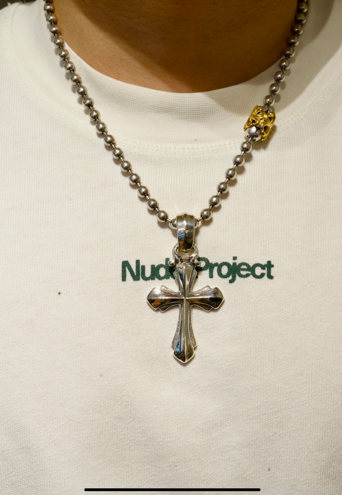 BWL_-_PN905LB_2005_Cross_Pendant_with_Large_Bale_2