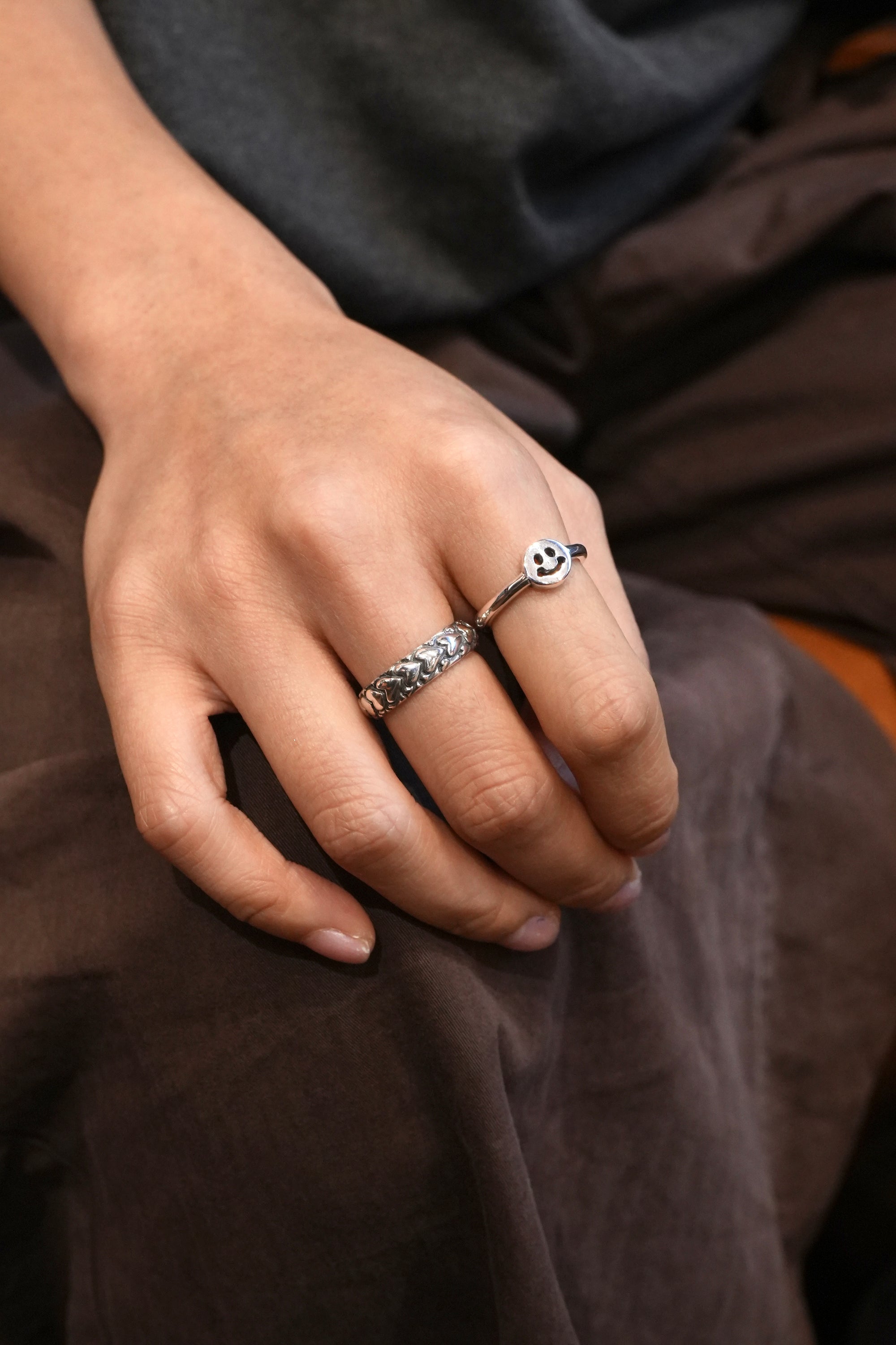 BWL - R341HF X-Small Happy Face Ring 3