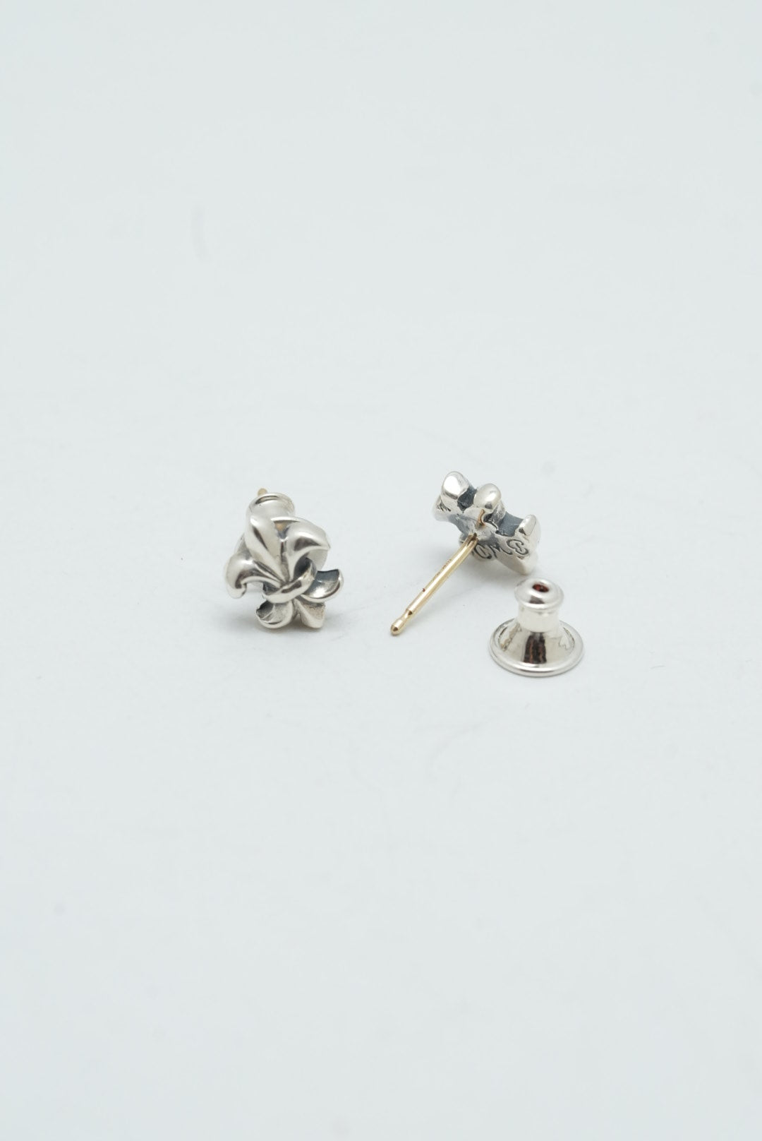 BWL - E221 Fleur De Lis Earring 2