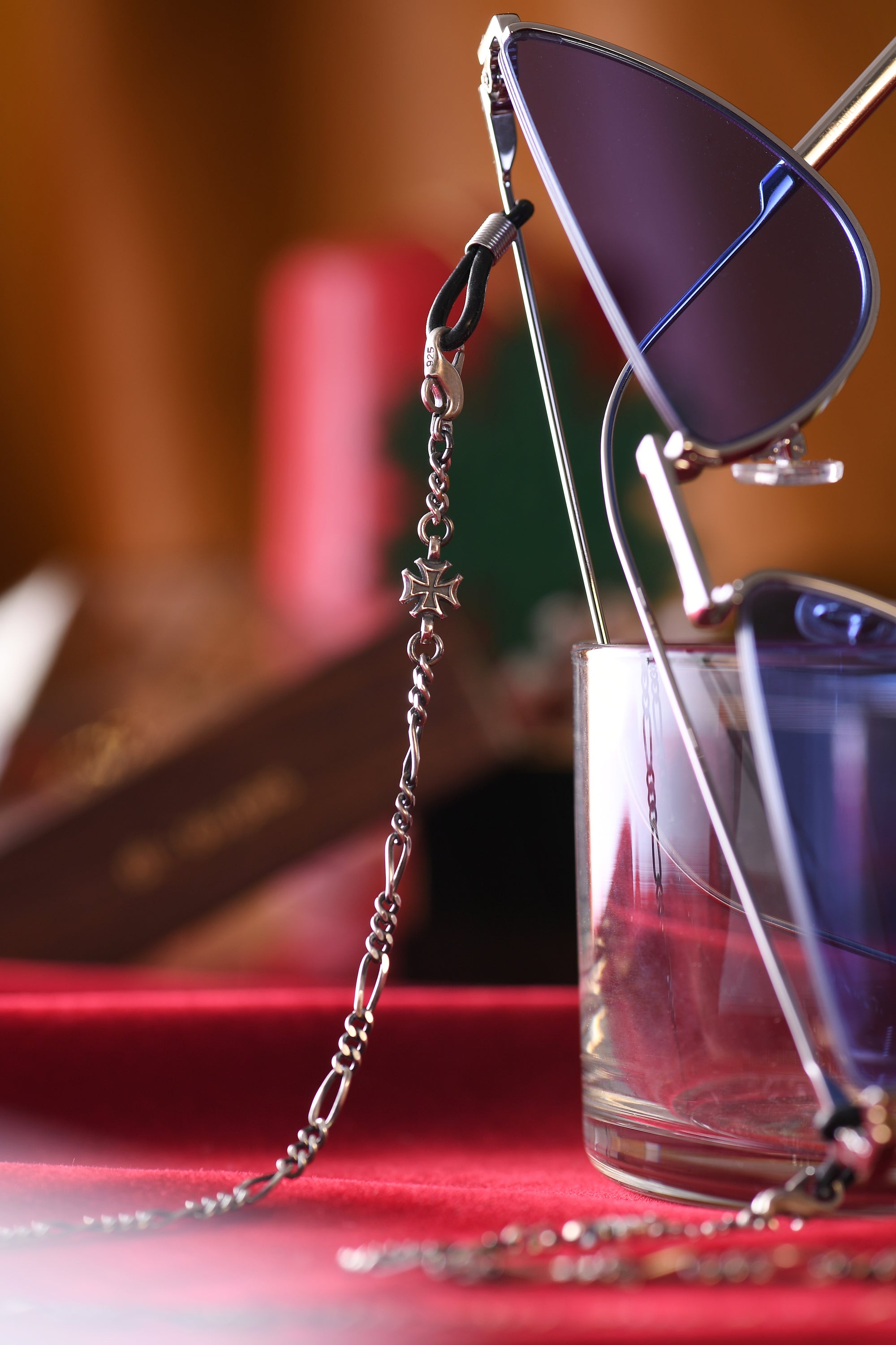 Mask &amp; Glass Chain