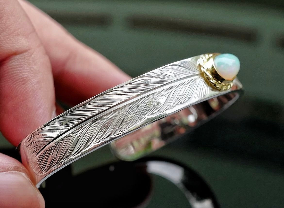 Albatory Engraved Double Silver Feather 18Kt Gold Cup Bangle