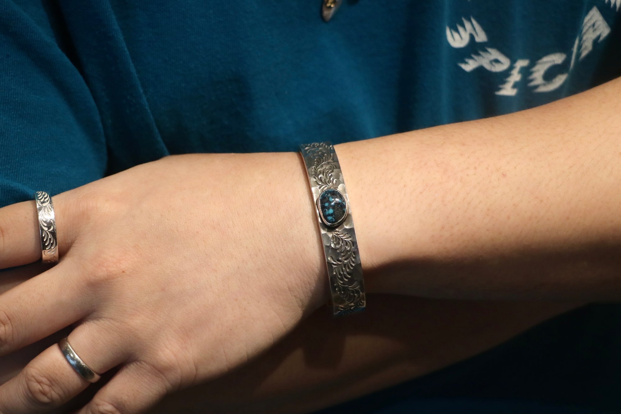 Silver Dollar Craft 12mm Turquoise Arabesque Bangle