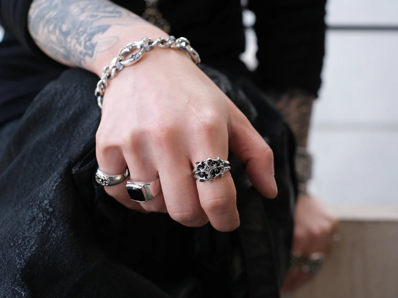 DEal Design - Moon Cross Ring 6