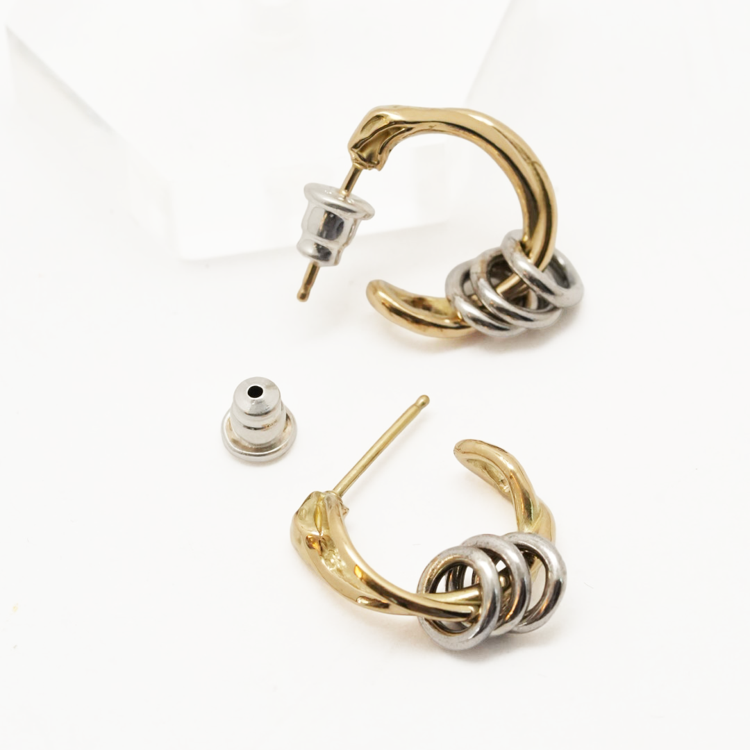 Deal Design - 18K Flare Snake Hoop 3