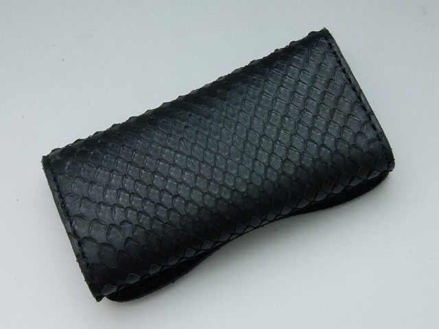 Deal Design - 4-unit key case (black python) 5