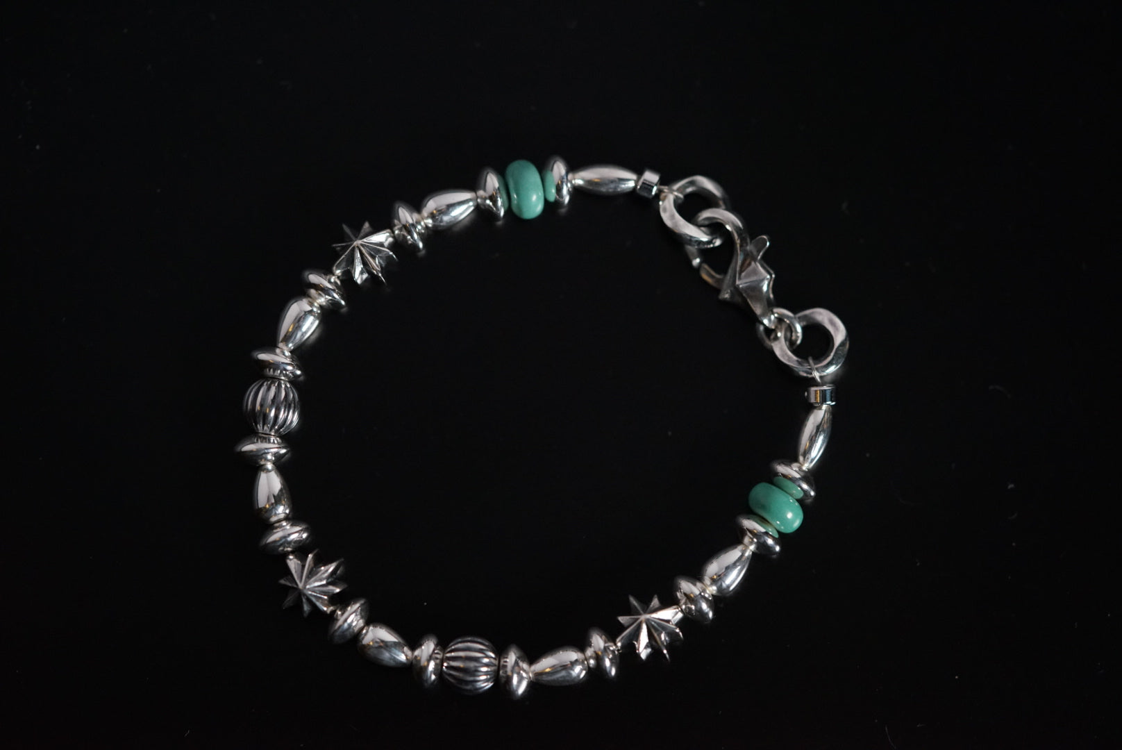 Deal Design - 8 Point Star Bracelet 1