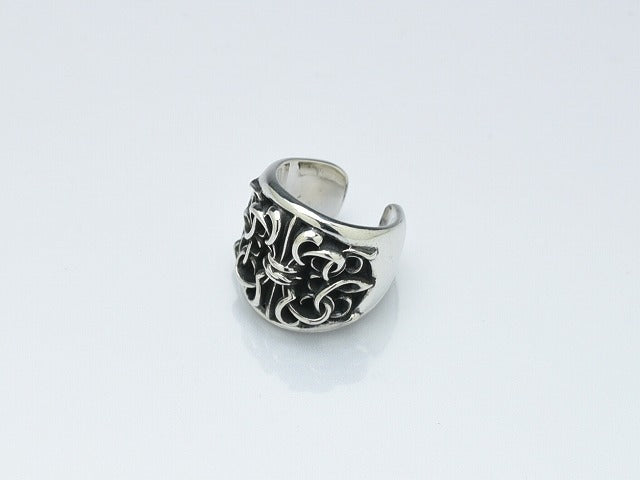 Deal Design - Baby Gate Ear Cuff 2