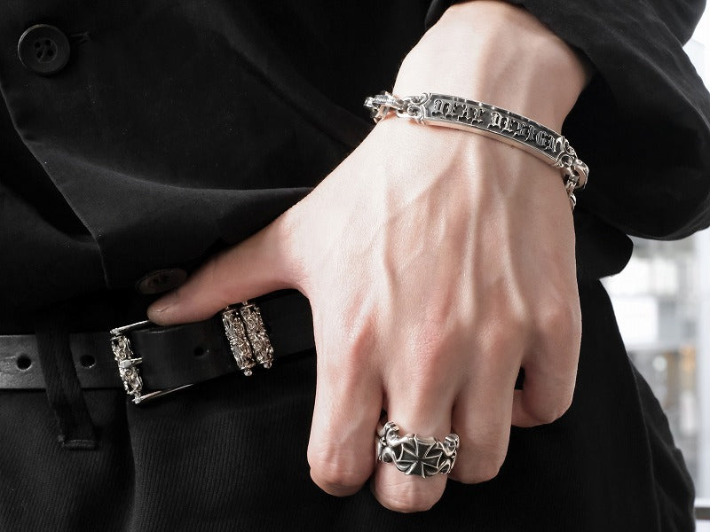 Deal Design - Bar Signet Bracelet 4