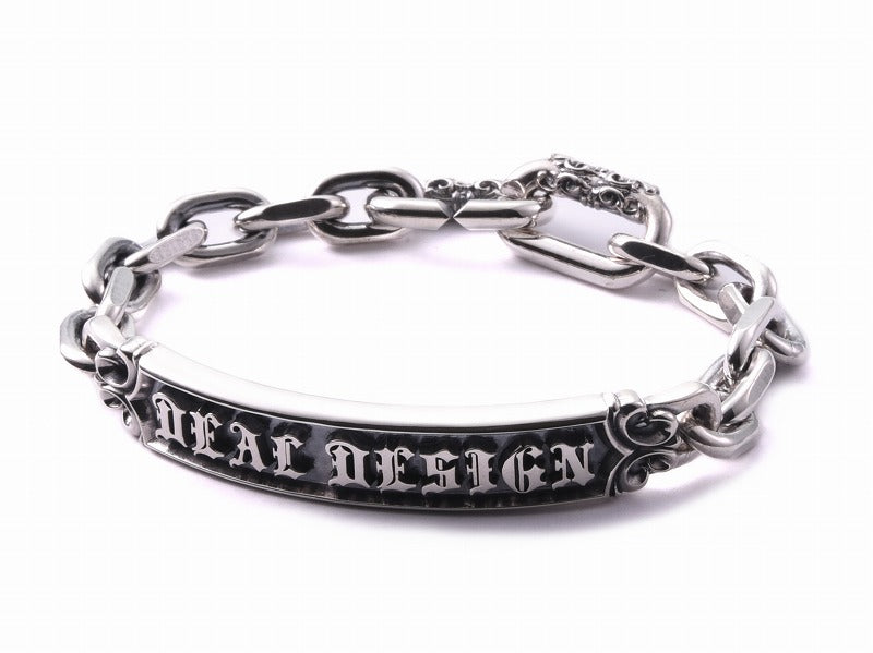 Deal Design - Bar Signet Bracelet : CL 250 1