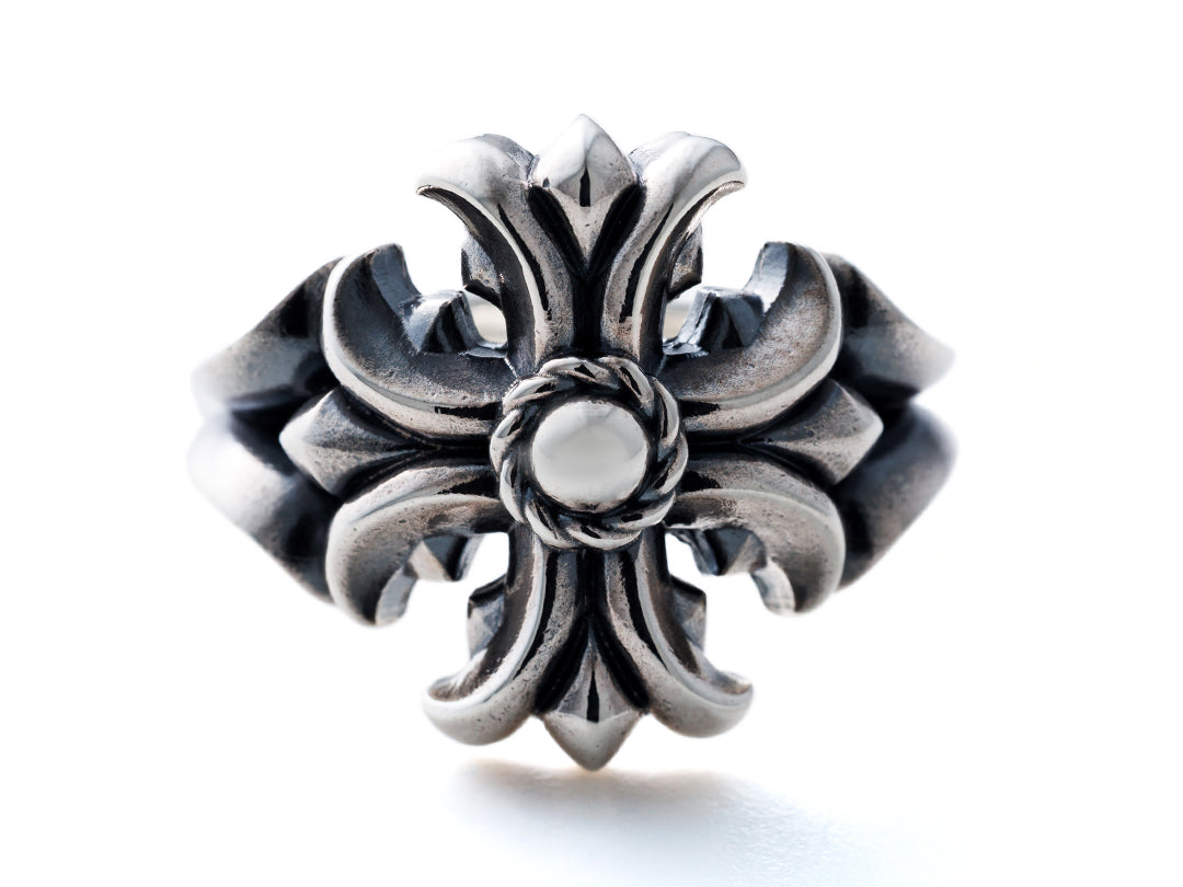 Deal Design - Barbed Cross Ring 1
