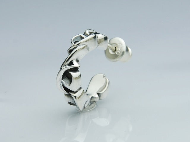 Deal Design - Barbed Wire Hoop 1