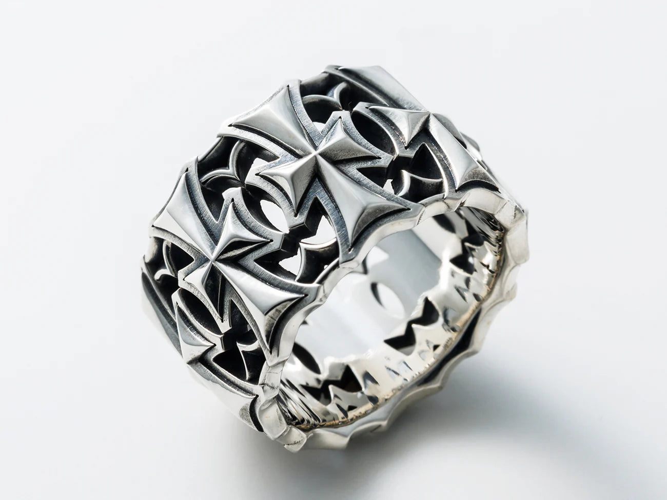 Deal Design - Barrel Cross Ring 3