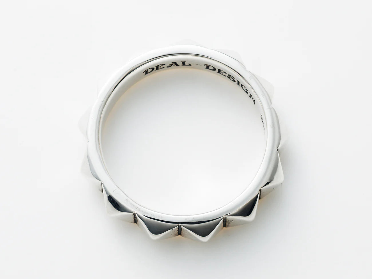 Deal Design - Basic Studs Ring 4
