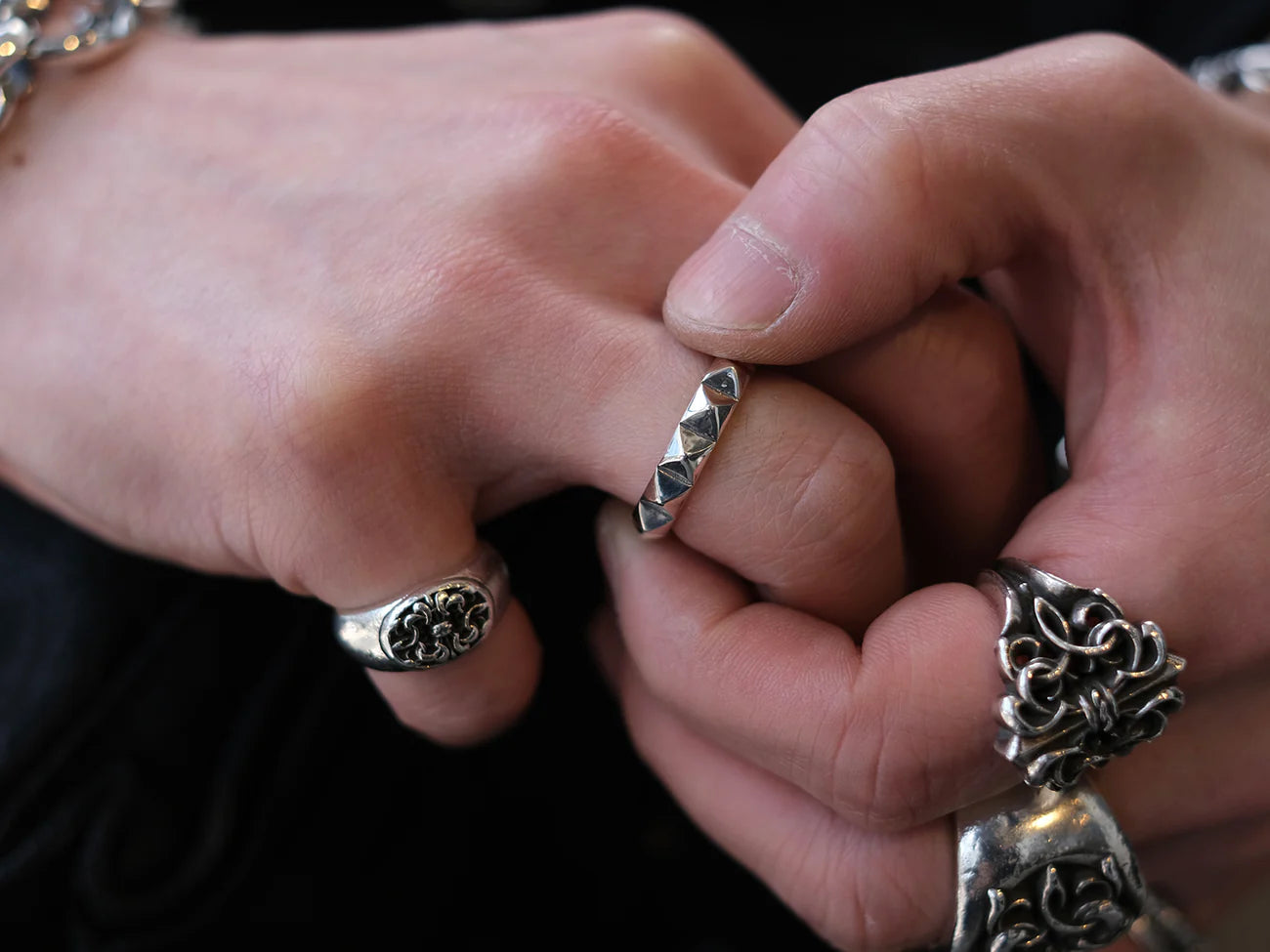 Deal Design - Basic Studs Ring 6