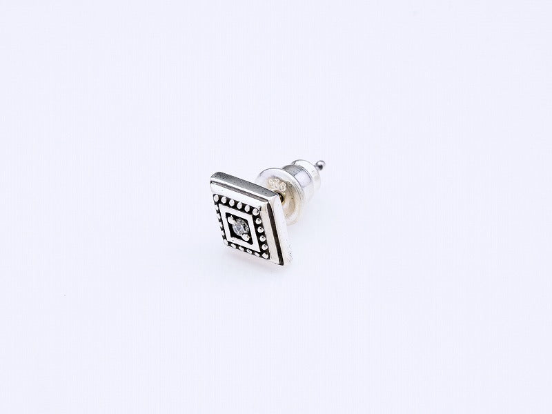 Deal Design - Burnished Diamond Studs 3