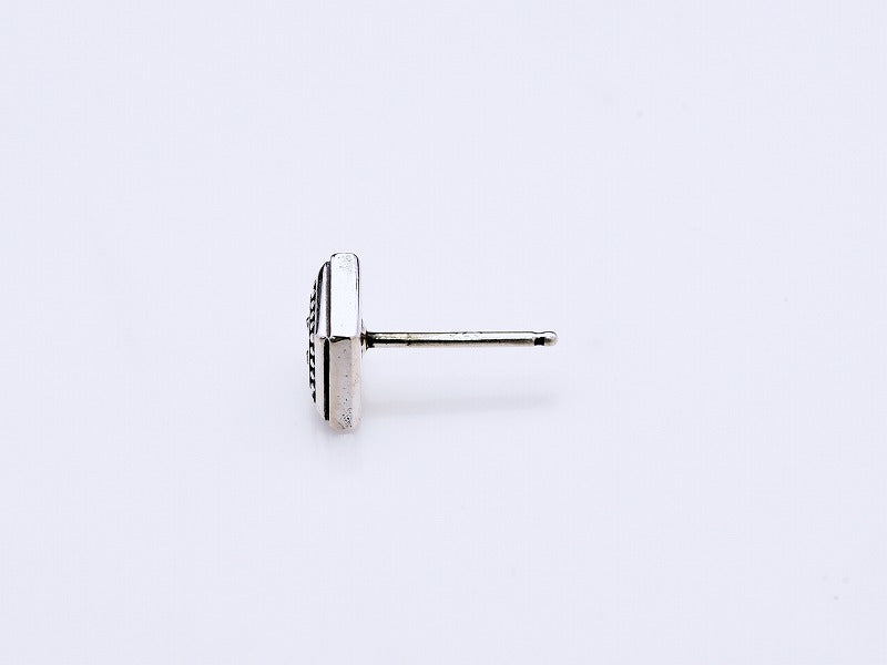 Deal Design - Burnished Diamond Studs 4