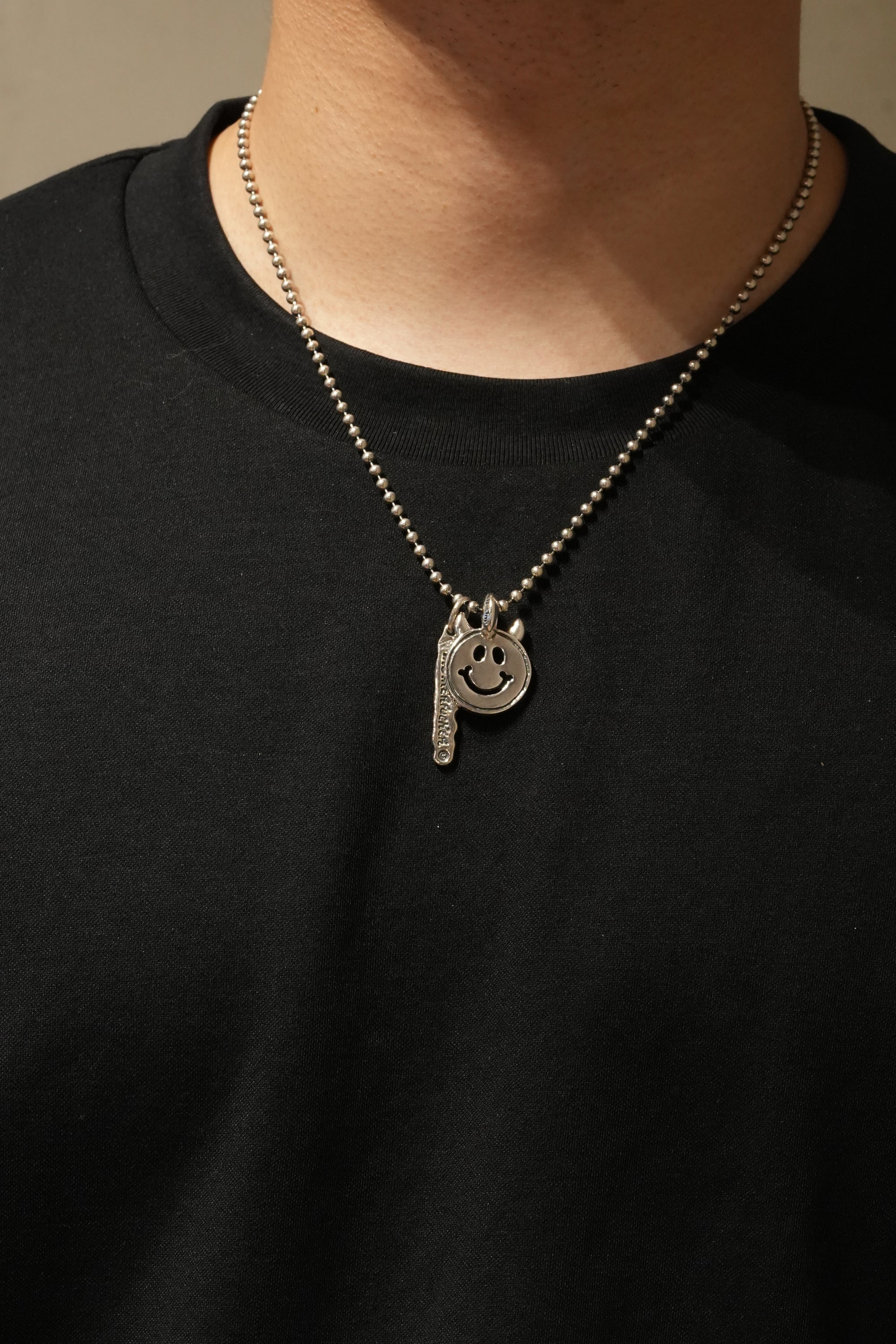 Deal Design - C375 Happy Face with Horns Charm 3