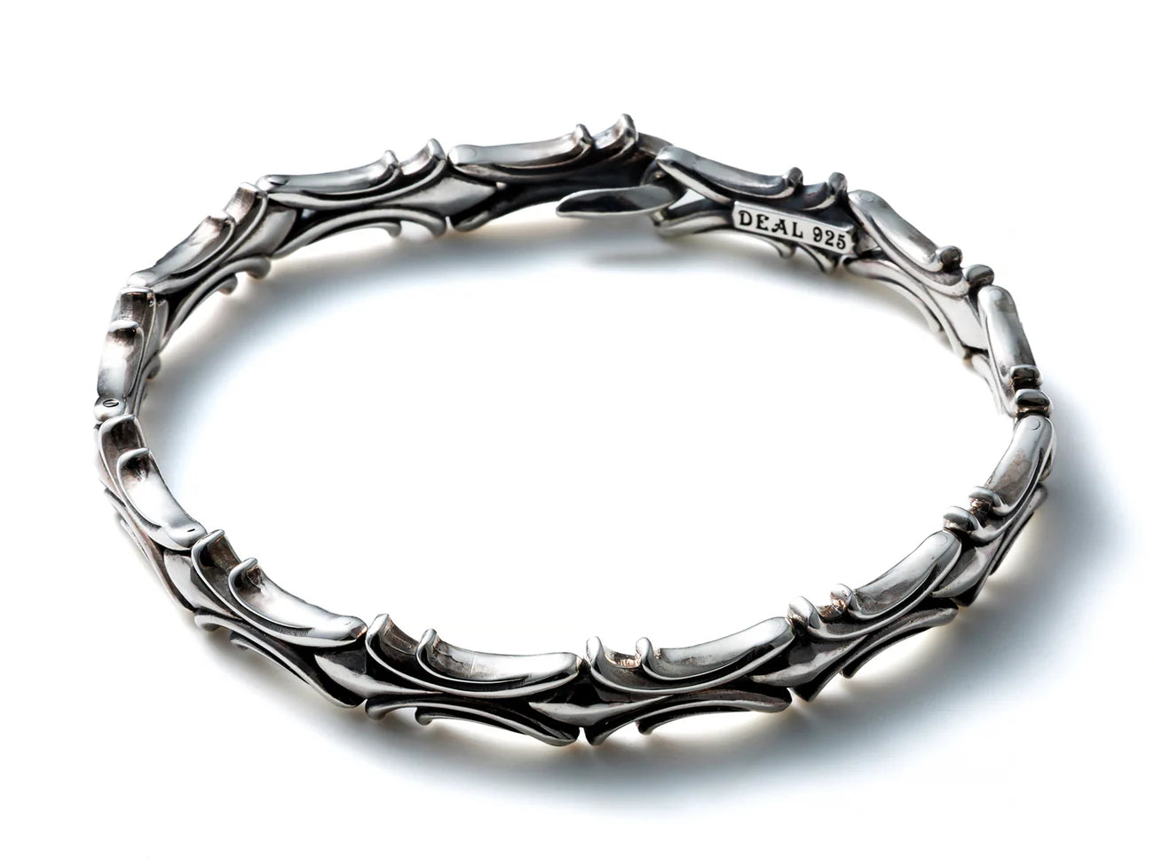 Deal Design - Chase Flare Bracelet 1