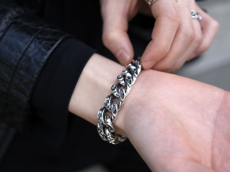 Deal Design - Classic Floral Bracelet : Full 3