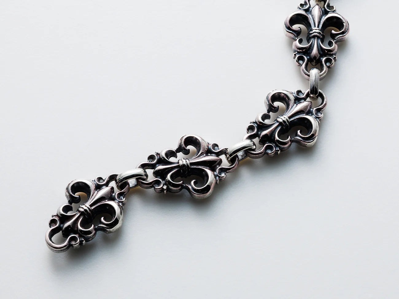 Deal Design - Classic Lily Bracelet 3