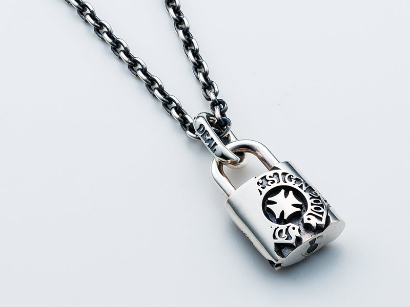 Deal Design - Crack Padlock Pendant 3
