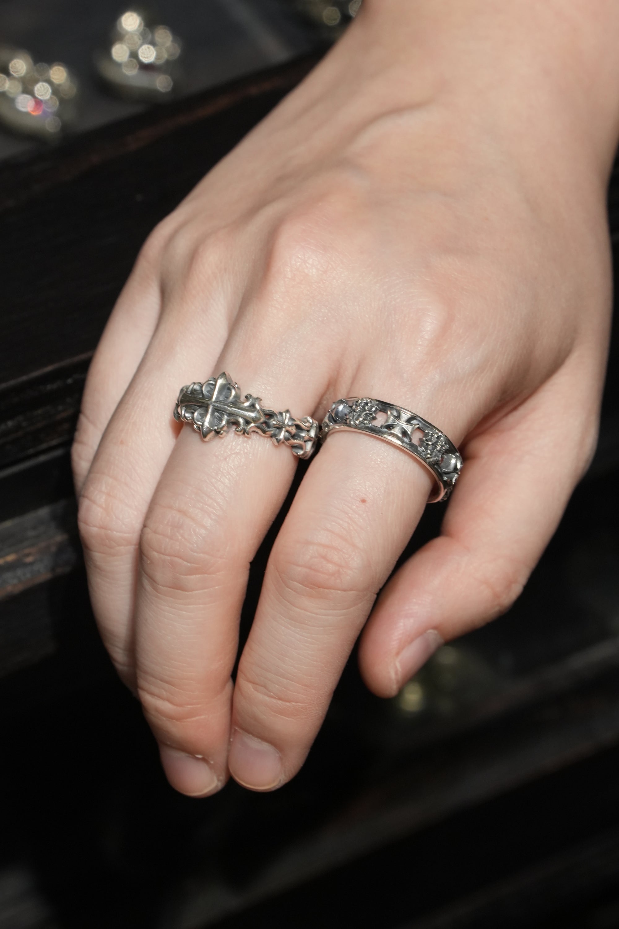 Deal Design - Cramp Horse Ring 9
