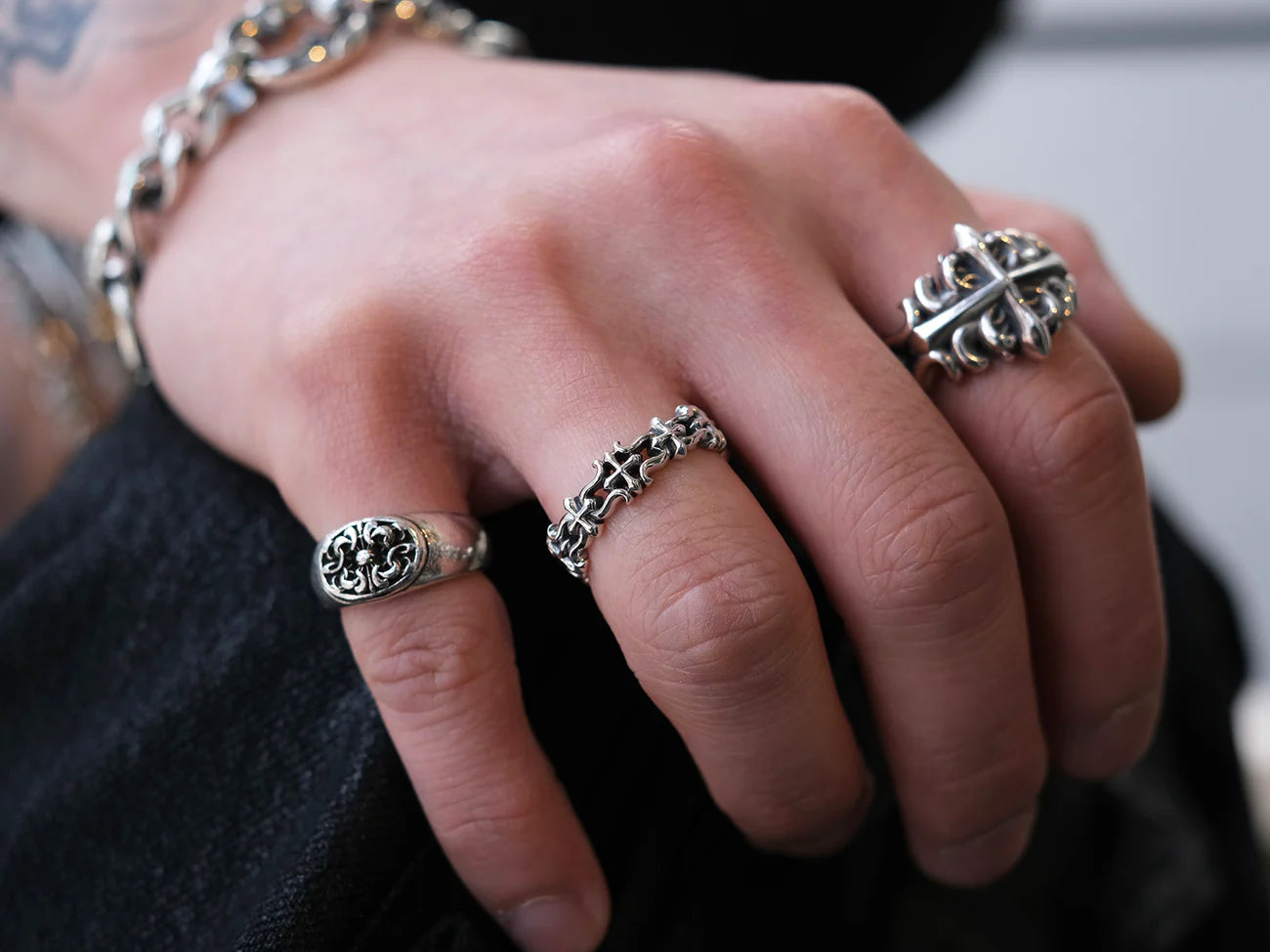 Deal Design - Cramp Horse Ring Narrow 6