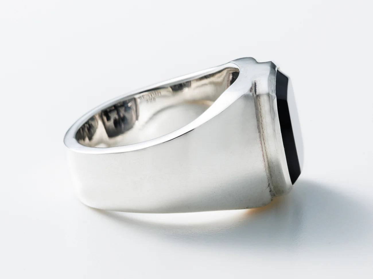 Deal Design - Cross Cut Signet Ring 4