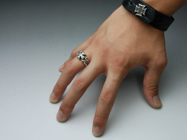 Deal Design - Cross Jack Ring 2