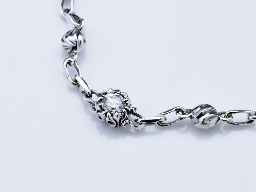 Deal Design - Crown Charm Bracelet 2