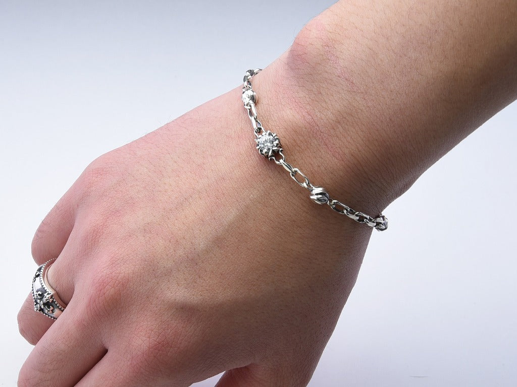 Deal Design - Crown Charm Bracelet 4