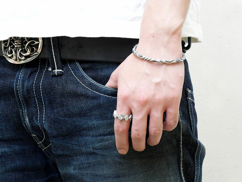 Deal Design - Diamond Cross Ring 2