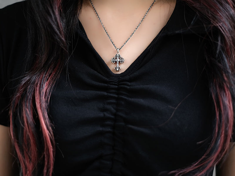 Deal Design - Discovery Cross S Pendant 2