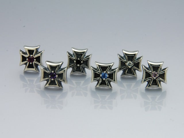Deal Design - Double Cross Studs 2