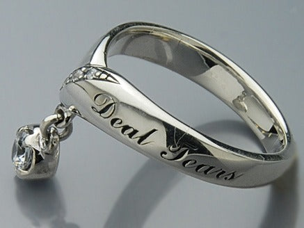 Deal Design - Drop Ribbon Ring 3