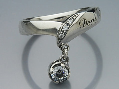 Deal Design - Drop Ribbon Ring 4