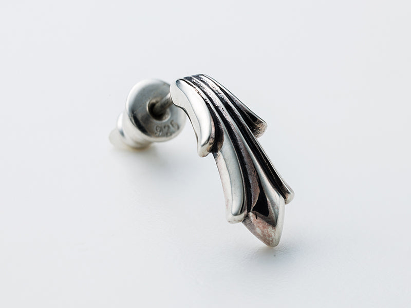 Deal Design - Flared Tail Earrings 2